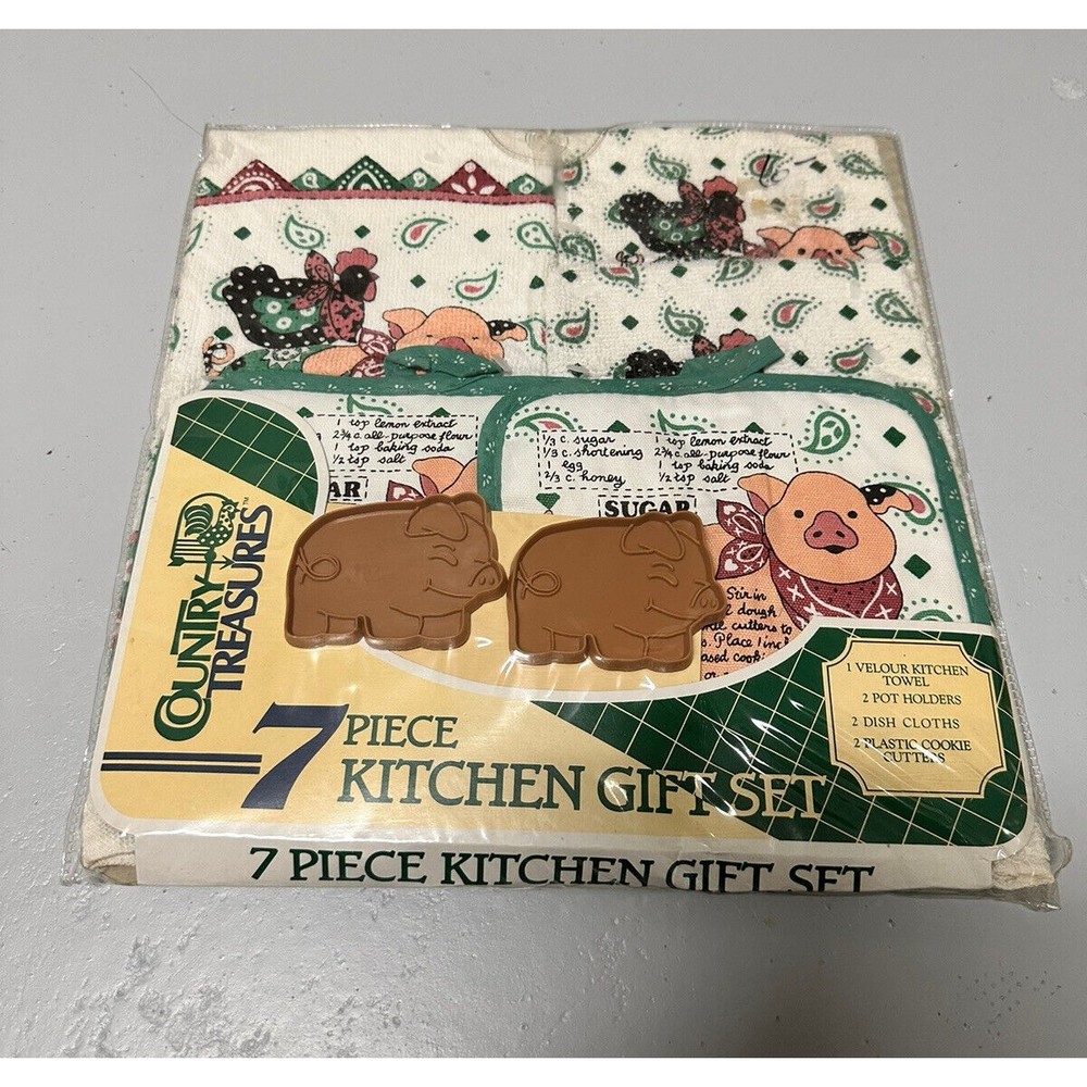 Vintage 7 Pc Set Country Craft Kitchen Pig Hand Towels Hot Pads Cookie Cutters